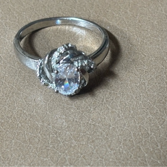 Jewelry - Elegant Silver Ring with Crystal Accent